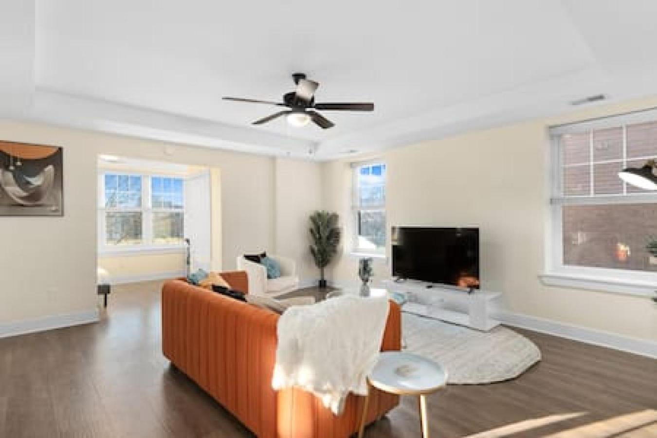 Apartment Affordable 1-br By Dmc Detroit