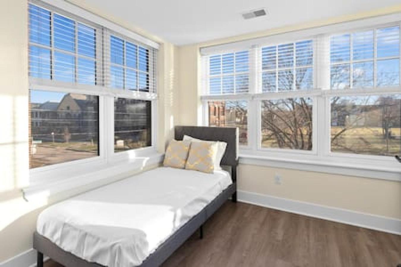 Apartment Affordable 1-br By Dmc